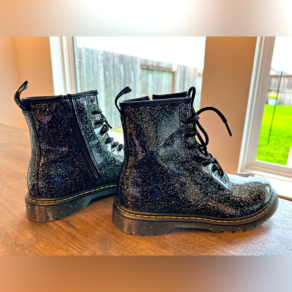 Dr. Martens 1460 Glitter Cosmo boot, size US 6